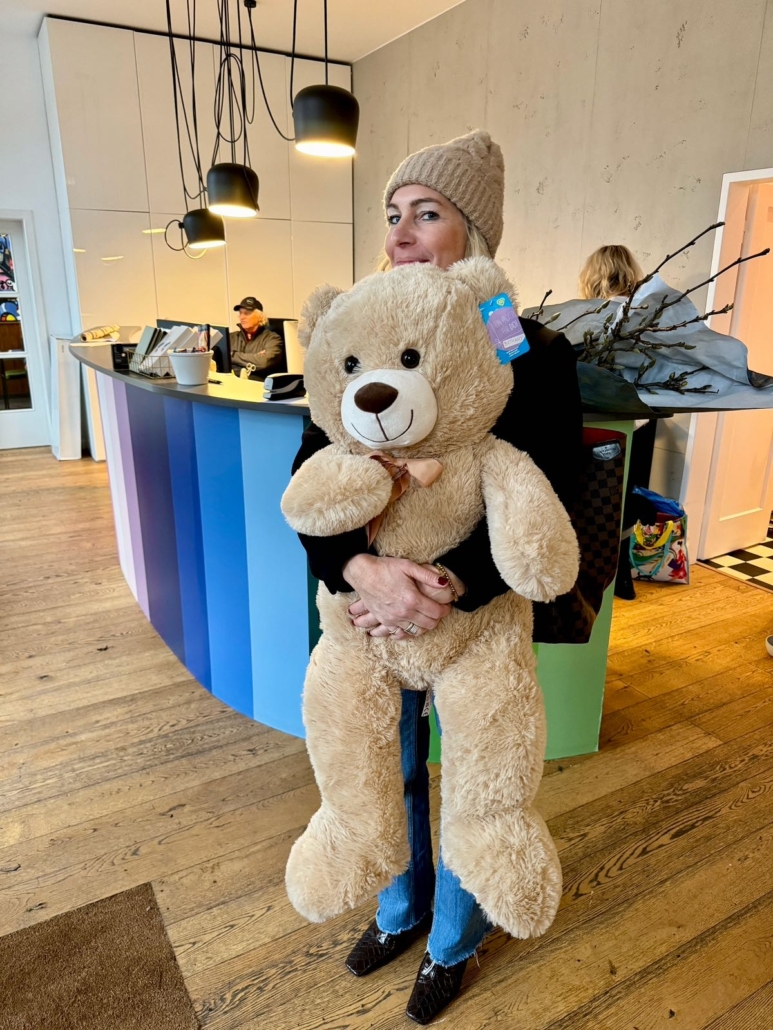 ein-packerl-2023-teddybaer-spende