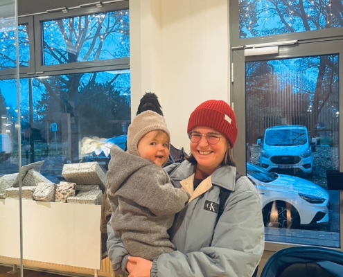 ein-packerl-2025-spenderin-mit-baby